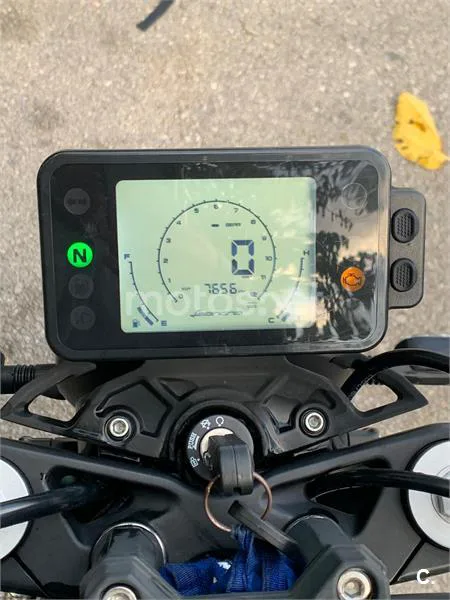 Benelli Leoncino 125 – Vista 7
