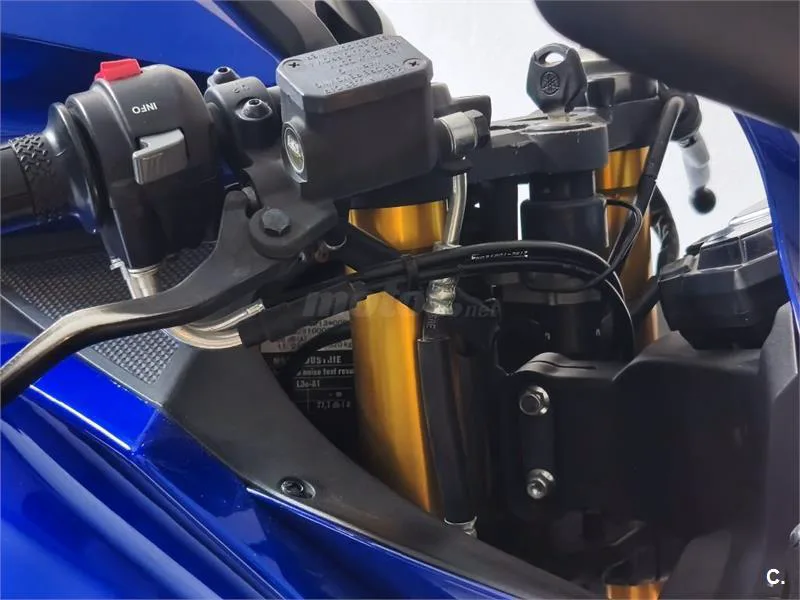 Yamaha R125 – Vista 6