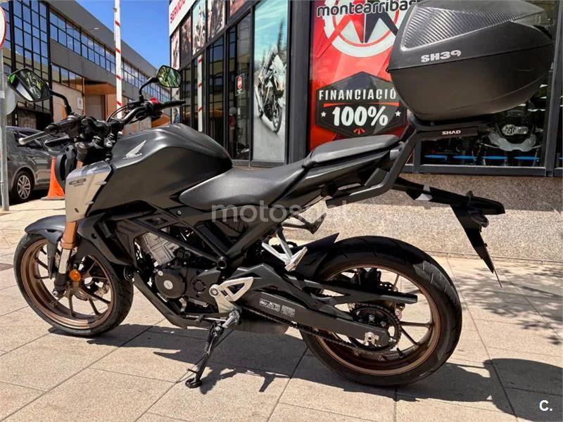 Honda CB 125 R – Vista 11