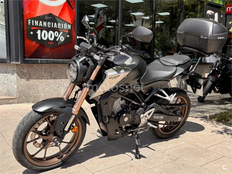 Honda CB 125 R – Vista 4