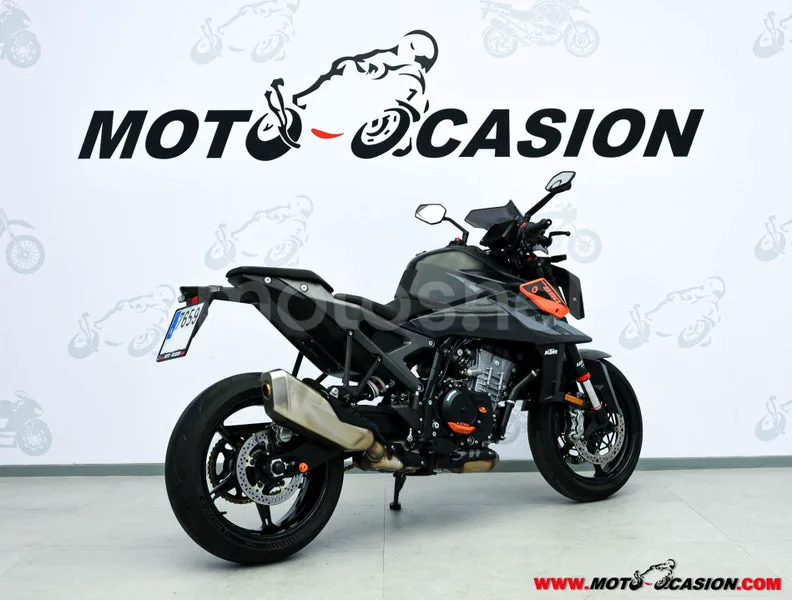 KTM 990 – Vista 3
