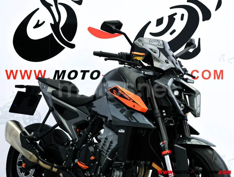 KTM 990 – Vista 4