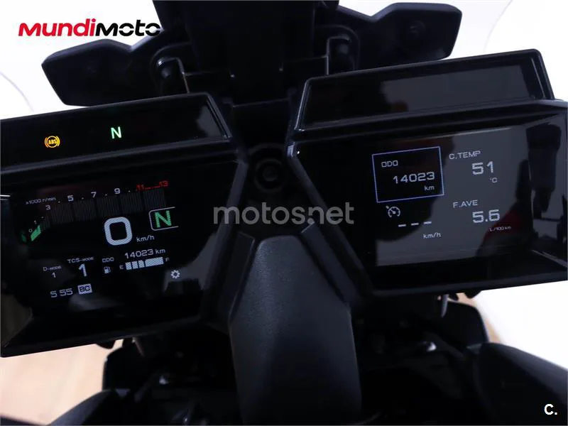 Yamaha Tracer 9 – Vista 12