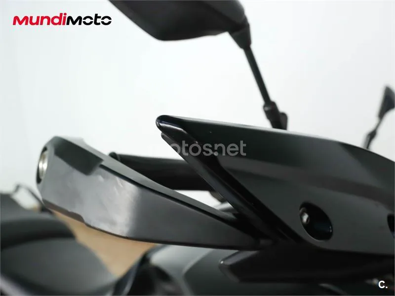 Yamaha Tracer 900 – Vista 32