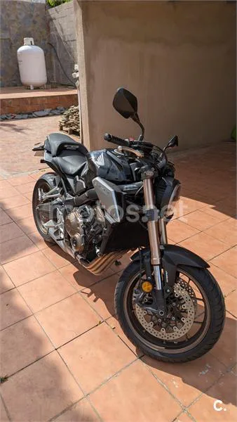 Honda CB 650 R – Vista 4