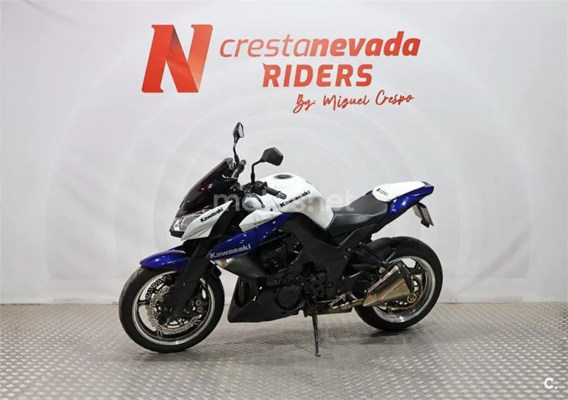 Kawasaki Z1000 – Vista 4