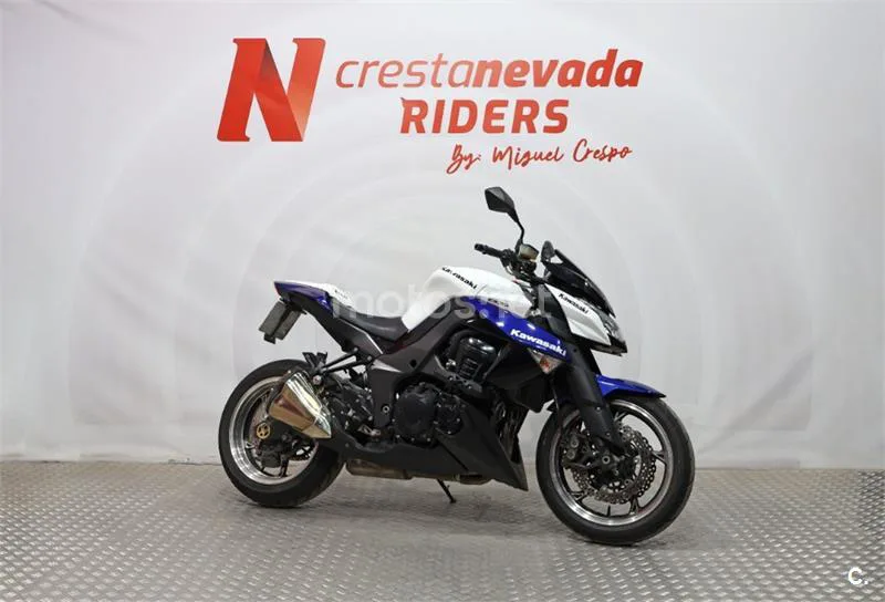Kawasaki Z1000 – Vista 6