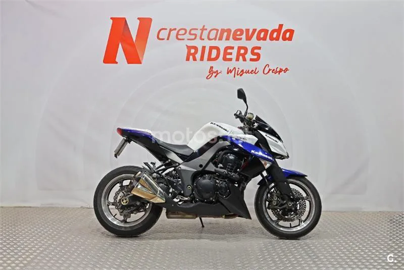 Kawasaki Z1000 – Vista 7