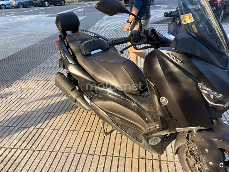 Yamaha XMAX 300 – Vista 11
