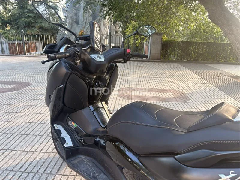 Yamaha XMAX 300 – Vista 13