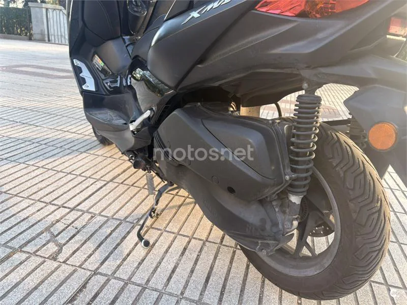 Yamaha XMAX 300 – Vista 9