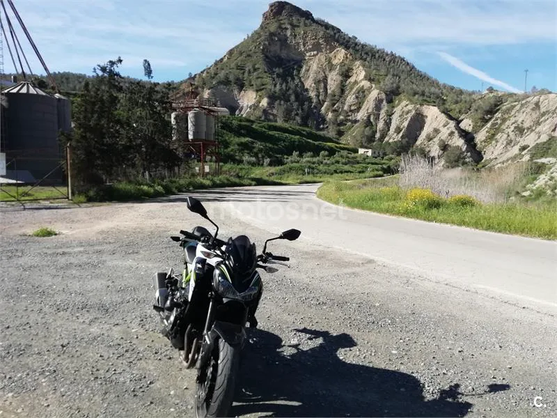 Kawasaki Z 900 – Vista 4