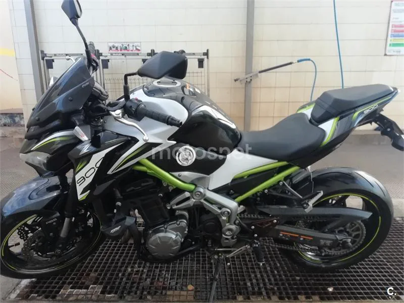 Kawasaki Z900 – Vista 6