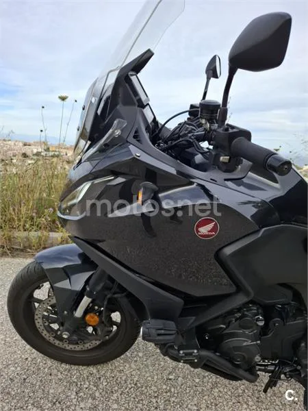 Honda NT1100 – Vista 11