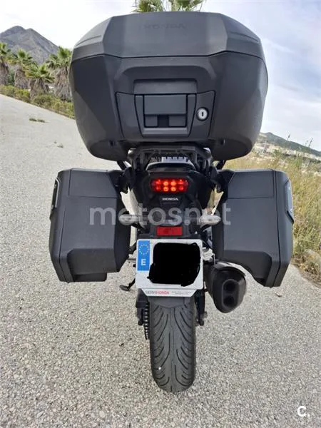 Honda NT1100 – Vista 8