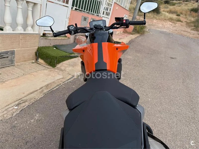 KTM 790 – Vista 7