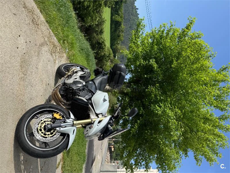 Honda CB 600 F – Vista 3