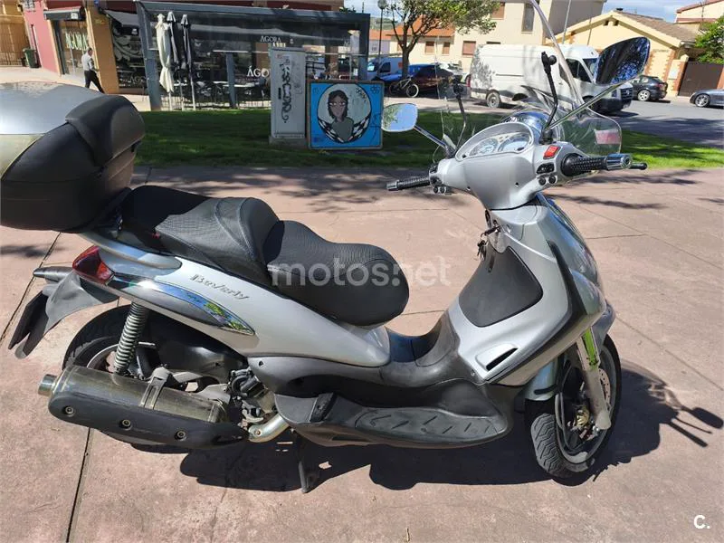 Piaggio Beverly 500 – Vista 4