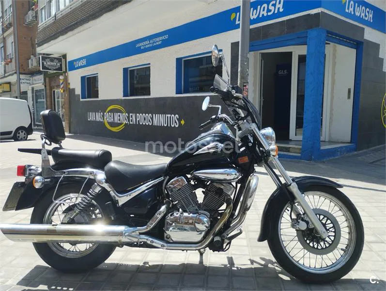 Suzuki Intruder 250 – Vista 2