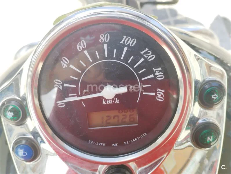 Suzuki Intruder 250 – Vista 7