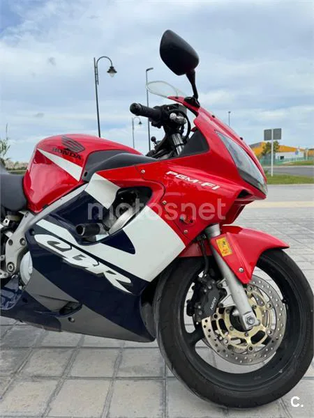 Honda CBR 600 F – Vista 6