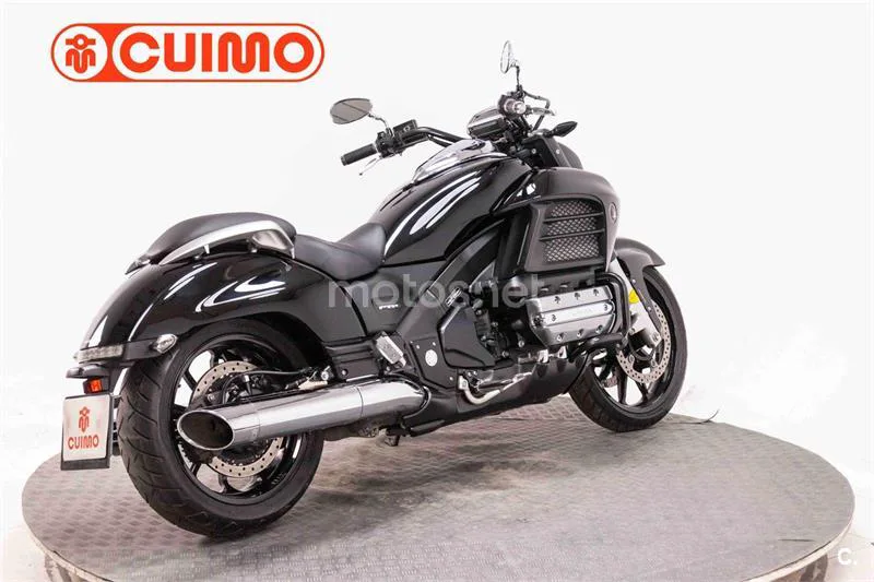 Honda GL 1800 Gold Wing – Vista 9