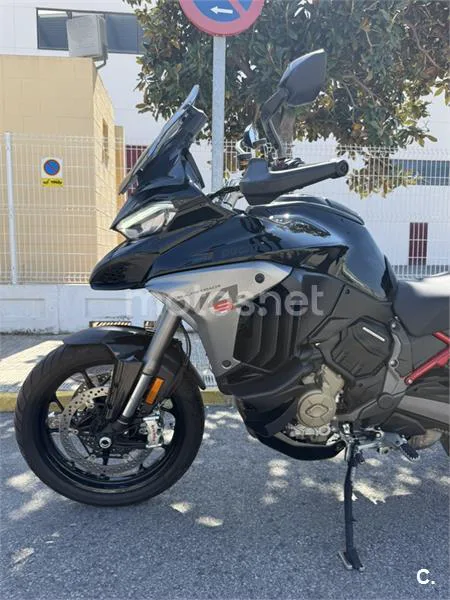 Ducati Multistrada V4 – Vista 3