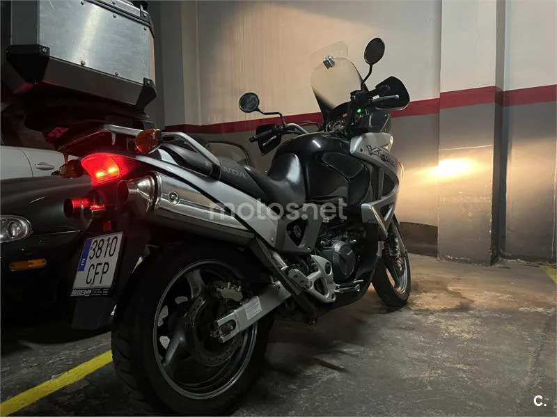 Honda XL 1000 V Varadero – Vista 4