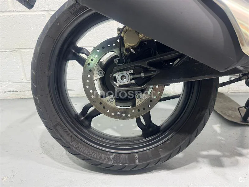 BMW G 310 R – Vista 18