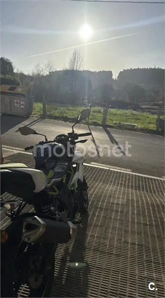 Kawasaki Z 125 – Vista 4