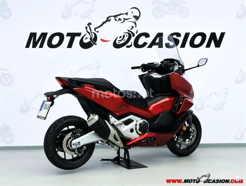Honda Forza 750 – Vista 3