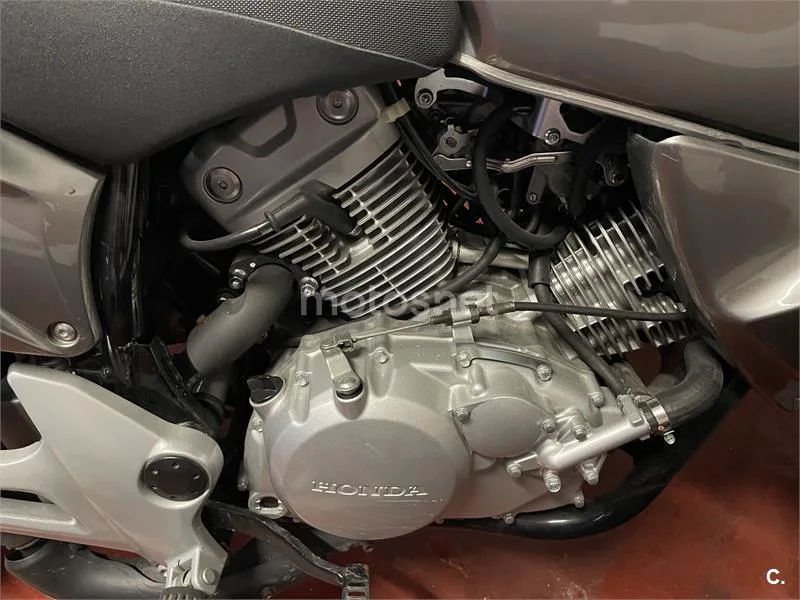 Honda XL 125 Varadero – Vista 7