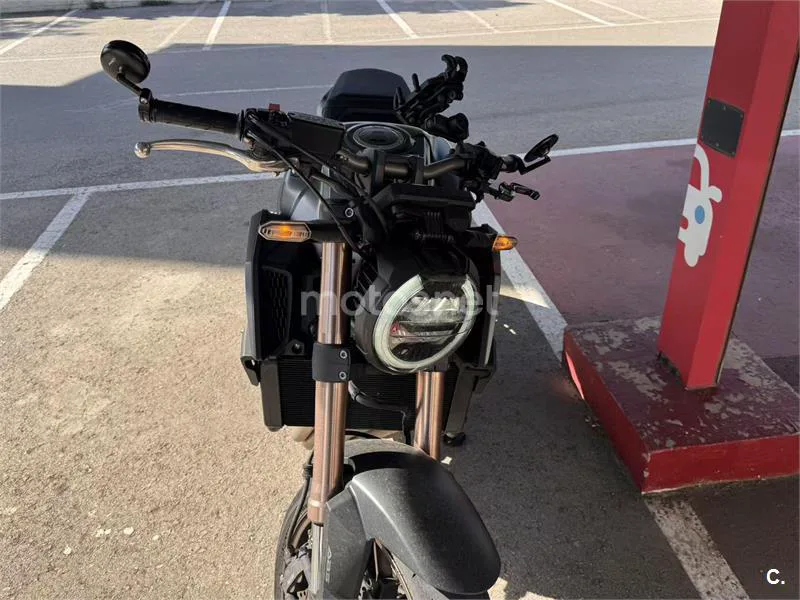 Honda CB 650 R – Vista 2
