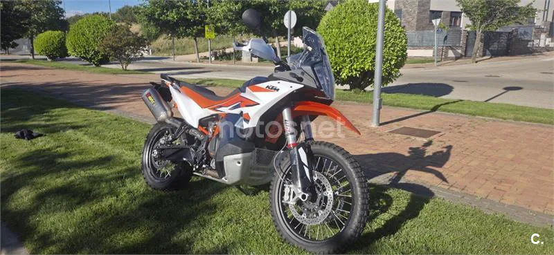KTM 890 – Vista 2