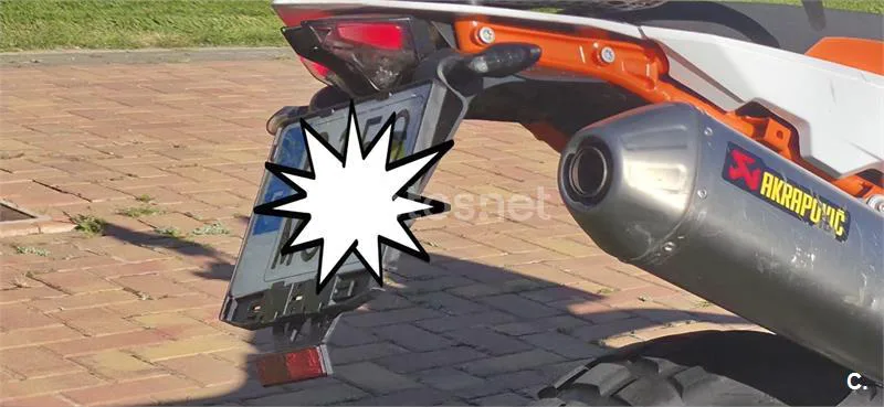 KTM 890 – Vista 5
