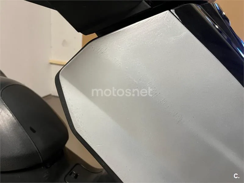 Yamaha XMAX 125 – Vista 14