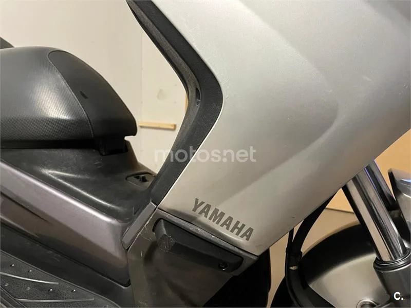 Yamaha XMAX 125 – Vista 10