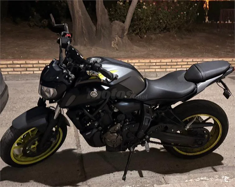 Yamaha MT-07 – Vista 4