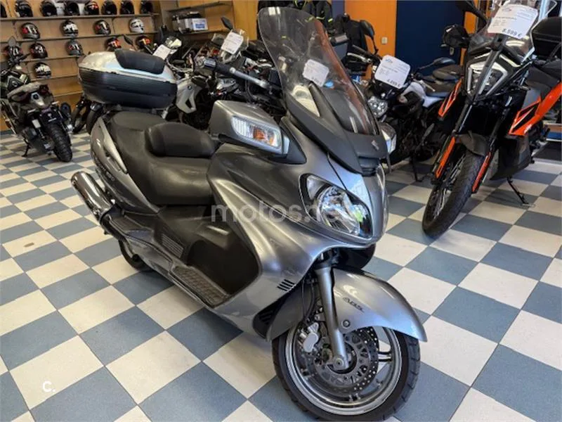 Suzuki Burgman 650 Executive – Vista 13