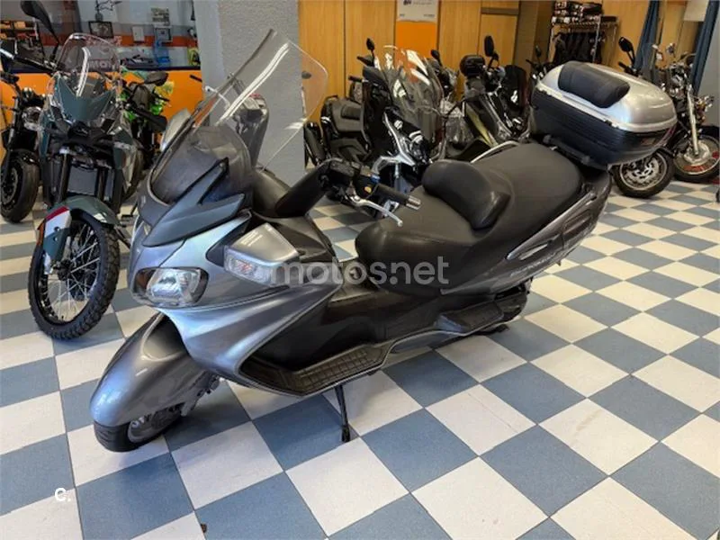 Suzuki Burgman 650 Executive – Vista 4