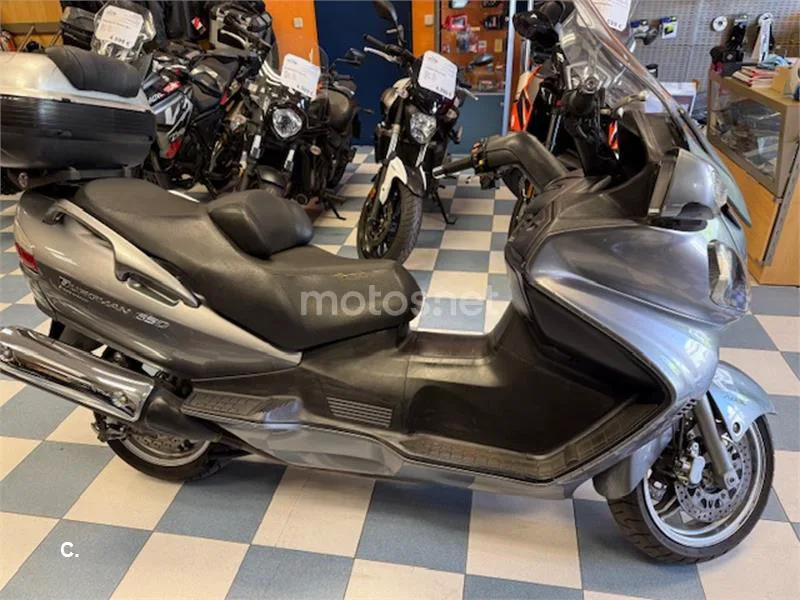 Suzuki Burgman 650 Executive – Vista 7