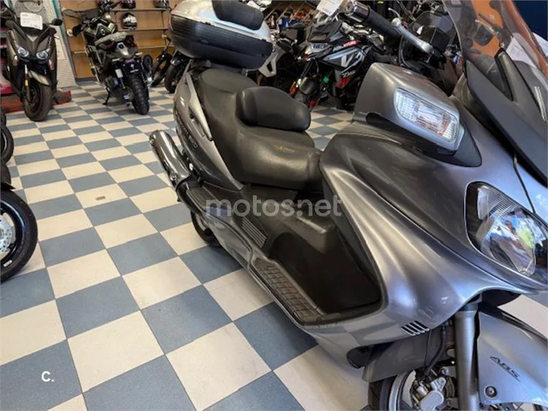Suzuki Burgman 650 Executive – Vista 10