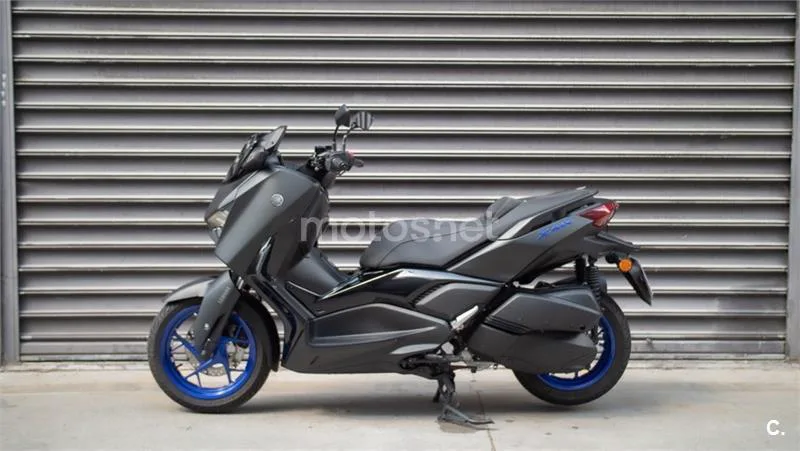 Yamaha XMAX 300 – Vista 15