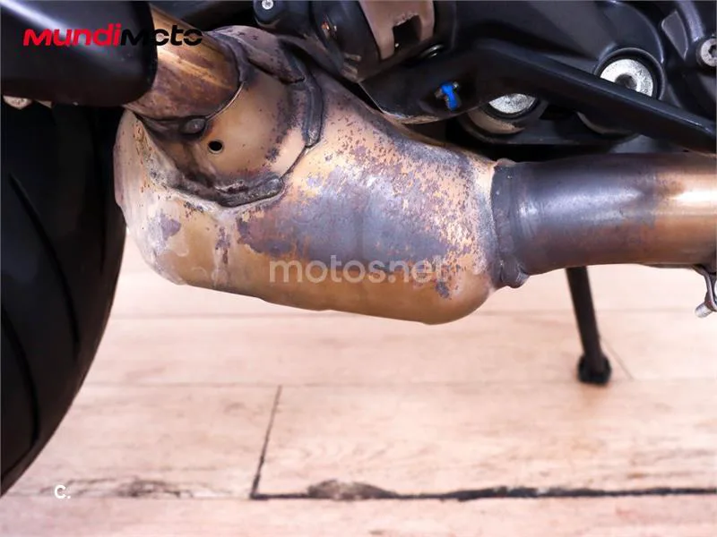 Ducati Monster – Vista 15