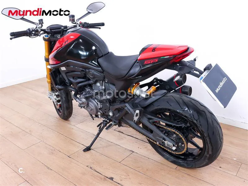 Ducati Monster – Vista 8