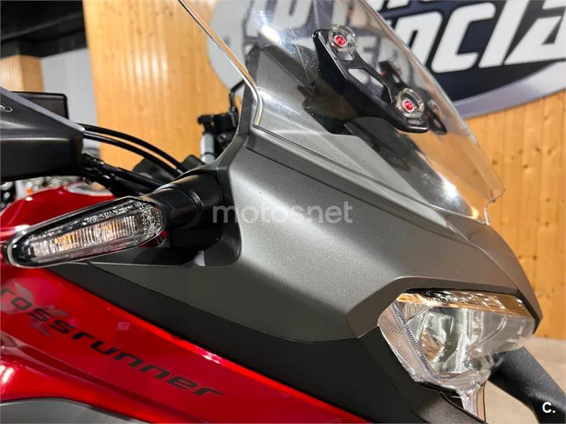 Honda VFR 800 X Crossrunner – Vista 30