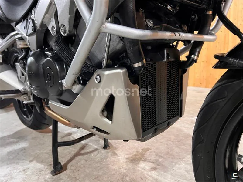 Honda VFR 800 X Crossrunner – Vista 37