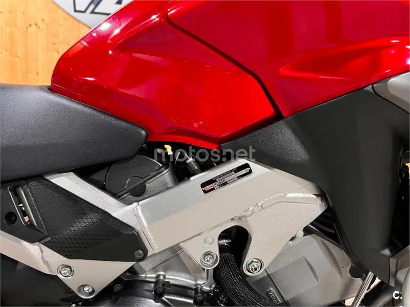 Honda VFR 800 X Crossrunner – Vista 45