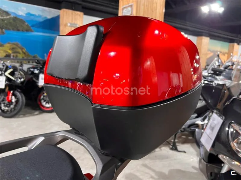 Honda VFR 800 X Crossrunner – Vista 61