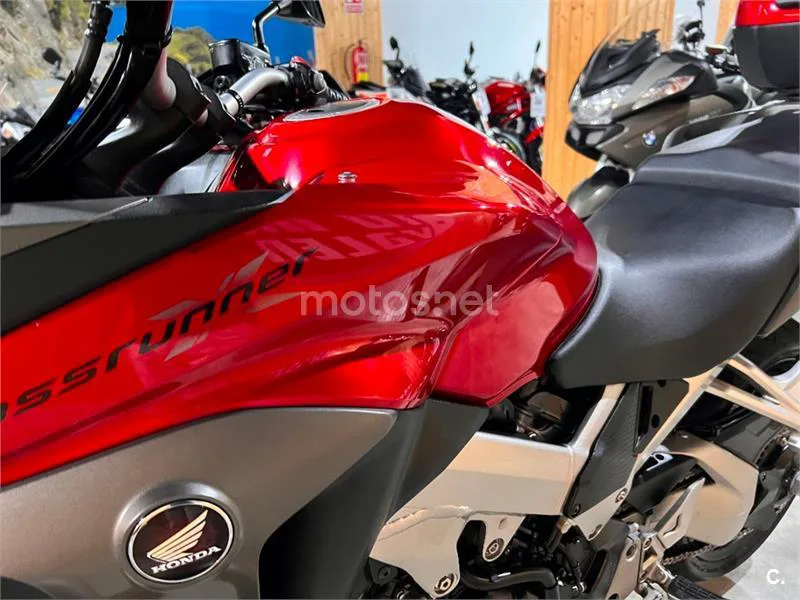 Honda VFR 800 X Crossrunner – Vista 75